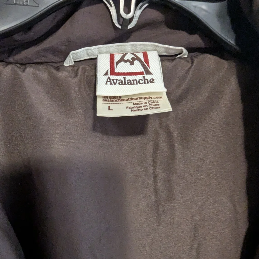 Avalanche Women's Dark Brown Quilted Puffer Jacket - Picture 5 of 6